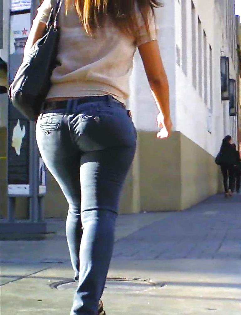 14P Tight Jeans Bubble Butt 2