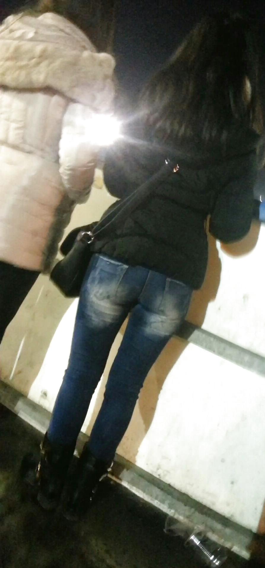 16P Spy night sexy teens ass romanian