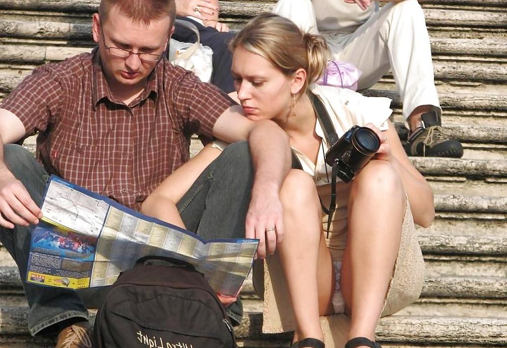 25P Upskirt 10