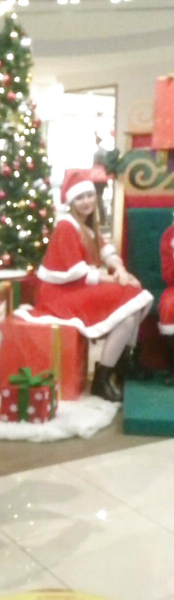 19P Spy sexy teens santa ' s aid romanian