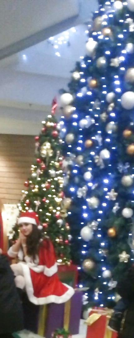 19P Spy sexy teens santa ' s aid romanian