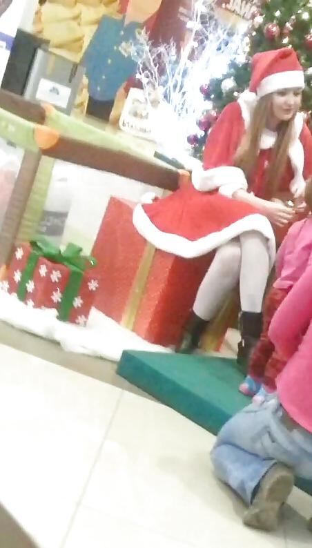 19P Spy sexy teens santa ' s aid romanian