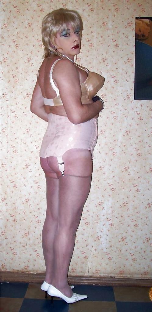 25P Larisa! Russian mature transvestite! 