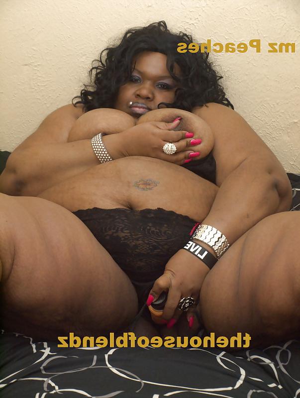 25P Ebony bbws