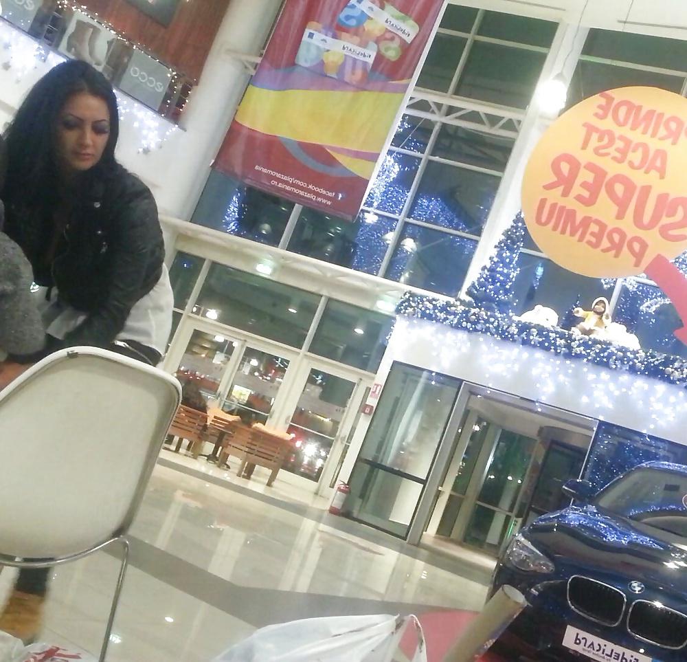 25P Spy sexy hot brunete romanian-criminala
