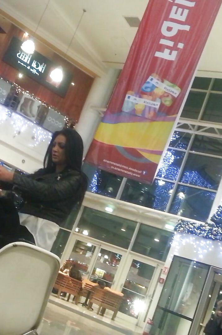 25P Spy sexy hot brunete romanian-criminala
