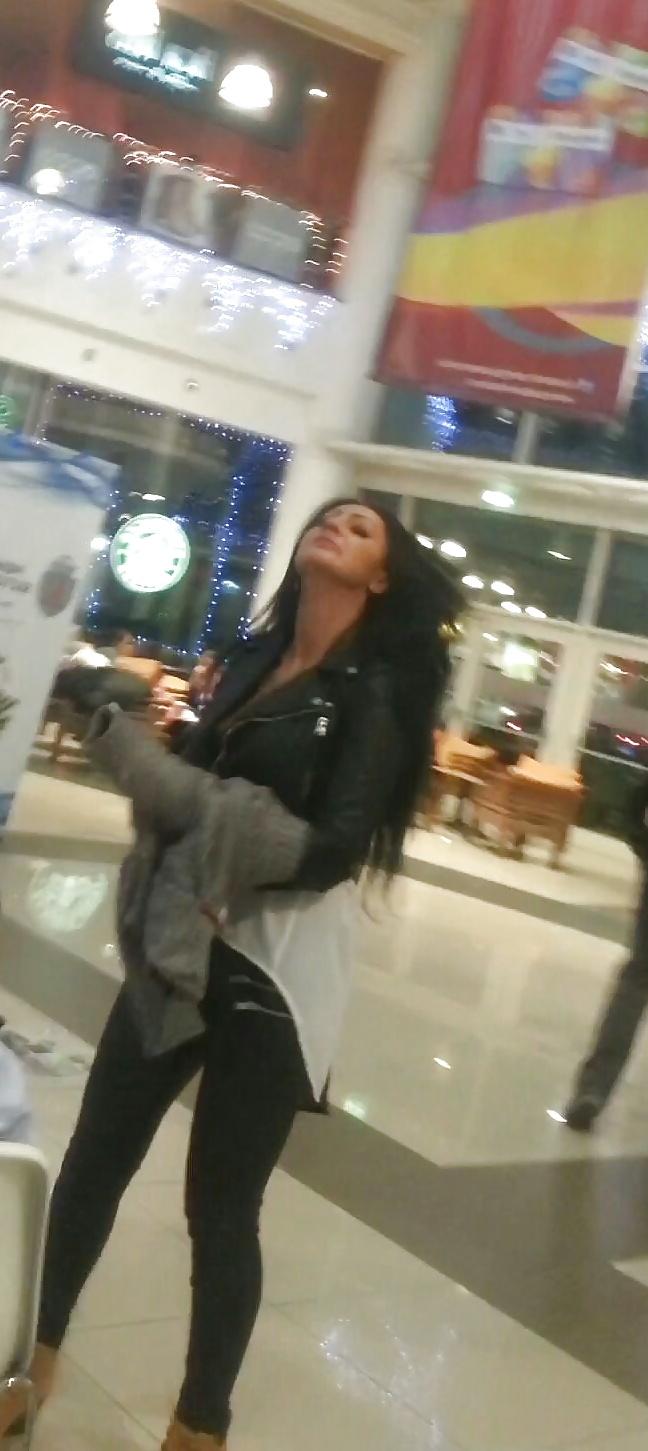 25P Spy sexy hot brunete romanian-criminala