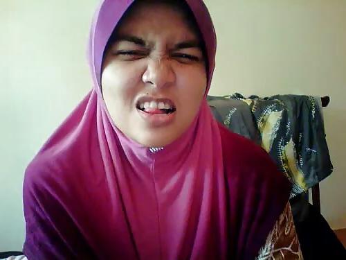 25P Gadis Melayu Bertudung