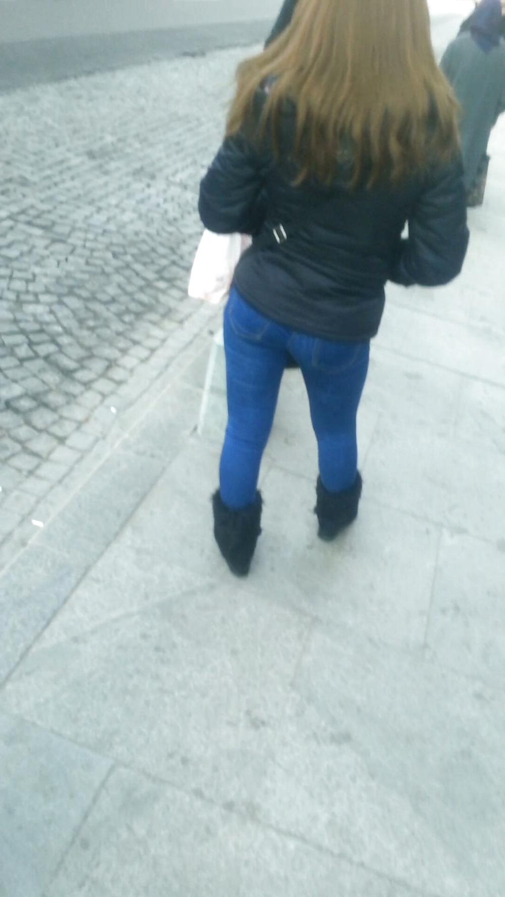 25P Spy sexy teens ass romanian