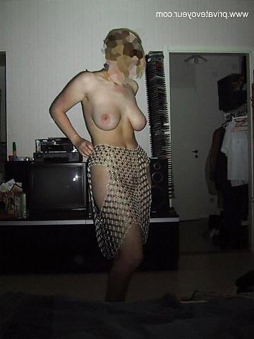 20P VOYEUR 24