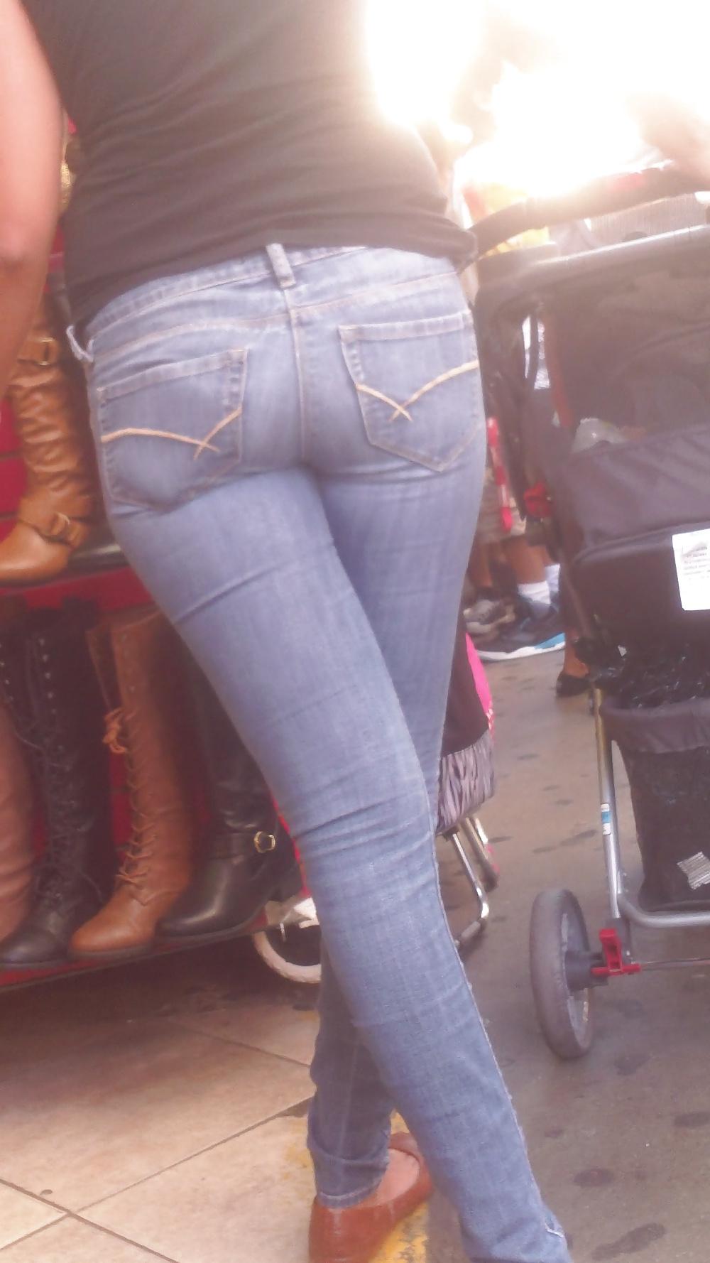25P Popular teen girls ass & butt in jeans Part 7