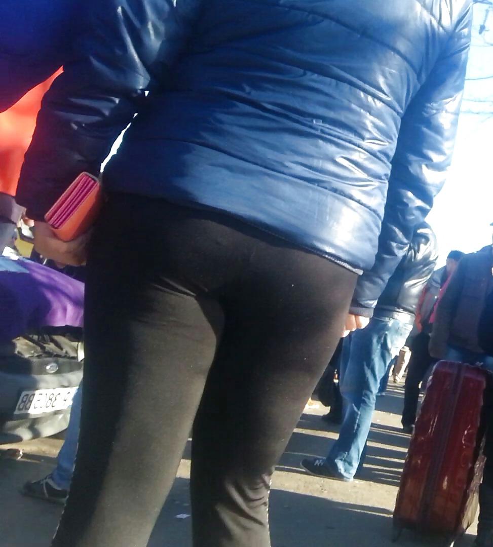 15P Spy ass sexy mature romanian