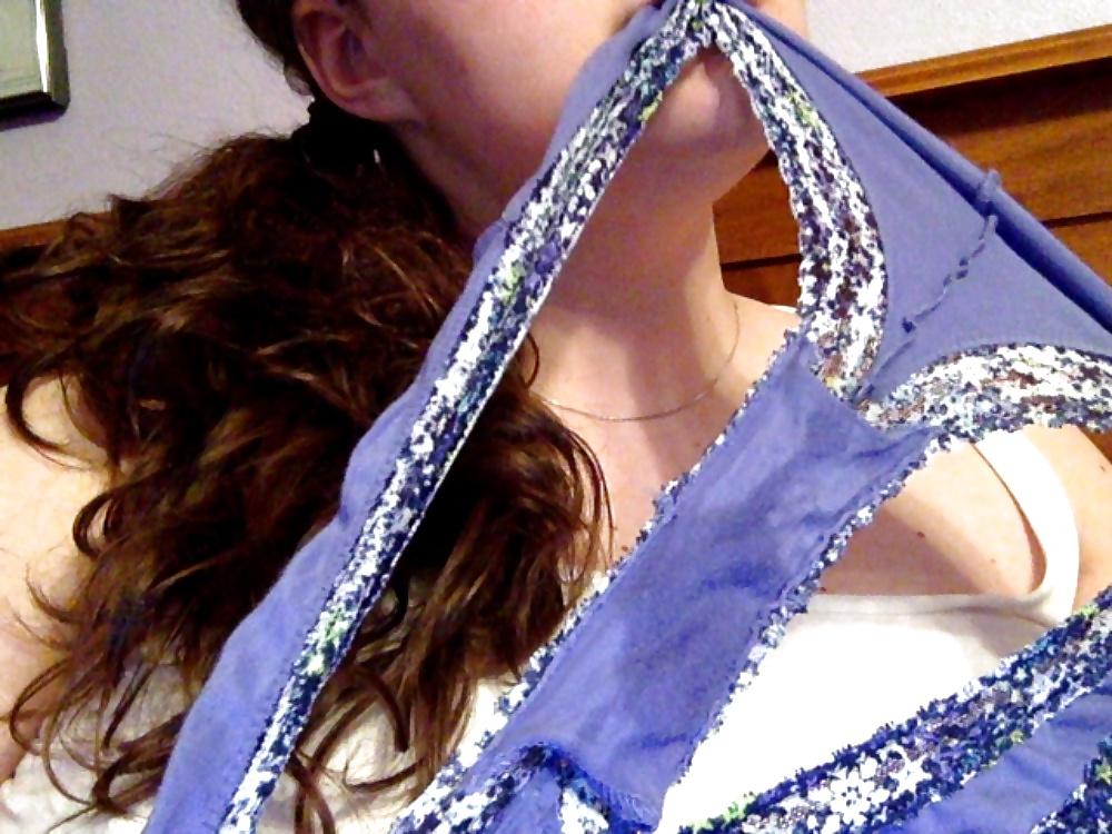 25P Wet-Hot-Spot Panties