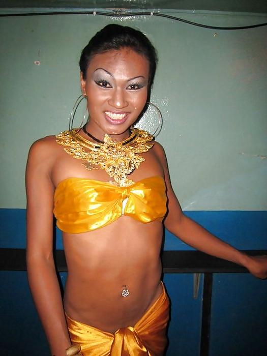 25P Pattaya Ladyboy Aon