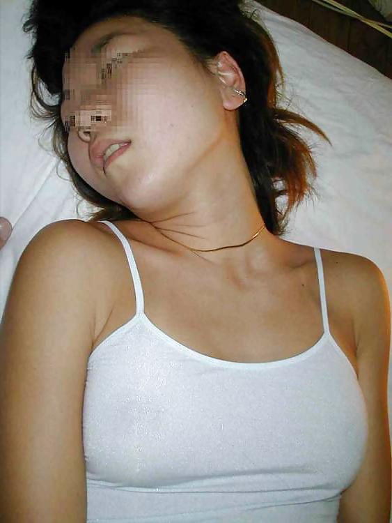 19P Japanese Amateur White Camisole