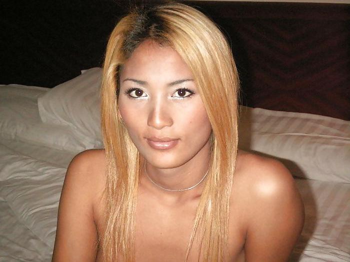 25P Blond Ladyboy Jan from Pattaya