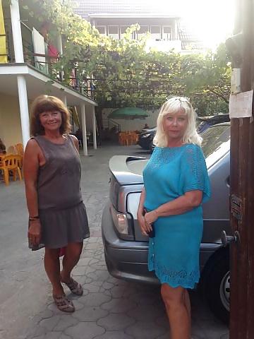 17P BUSTY Russian Amature Granny