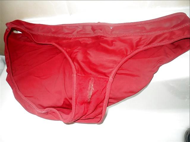 18P Red panties an close up wife pussy