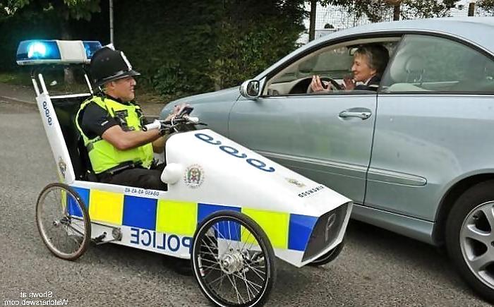 21P Intersting Police Cars (non nude - just funny)
