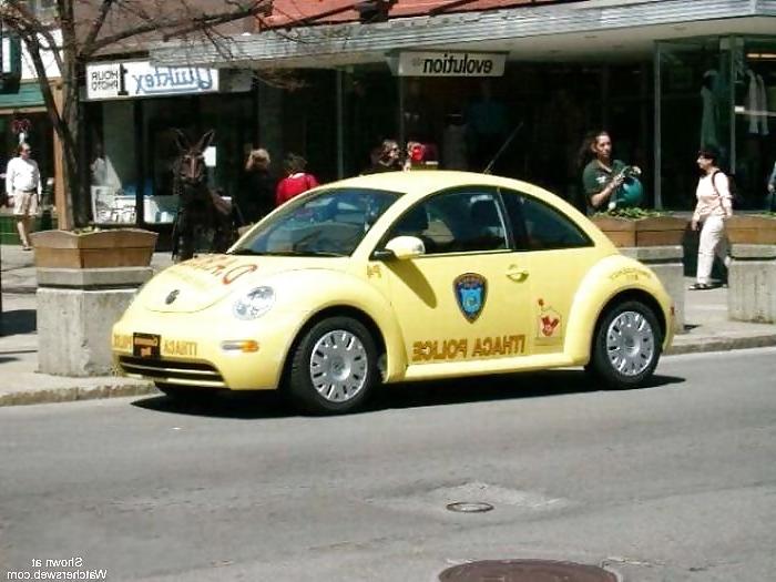 21P Intersting Police Cars (non nude - just funny)