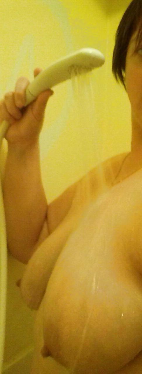 25P Bbw in shower 
