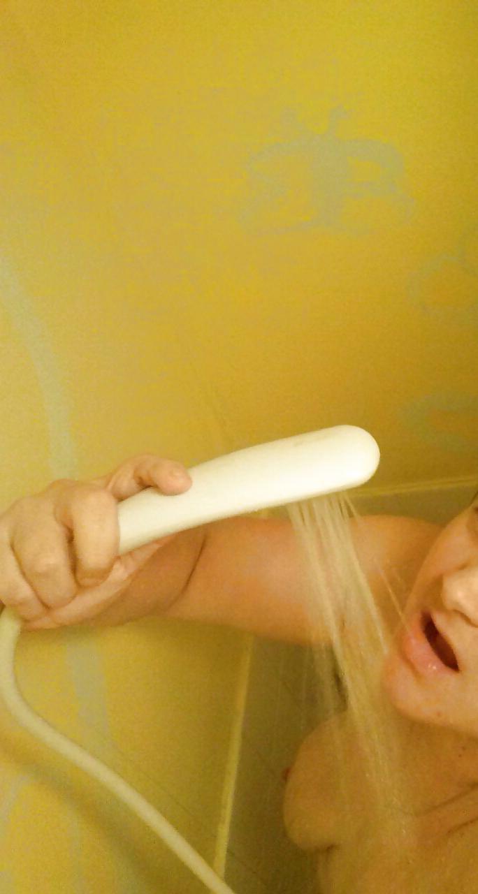 25P Bbw in shower 