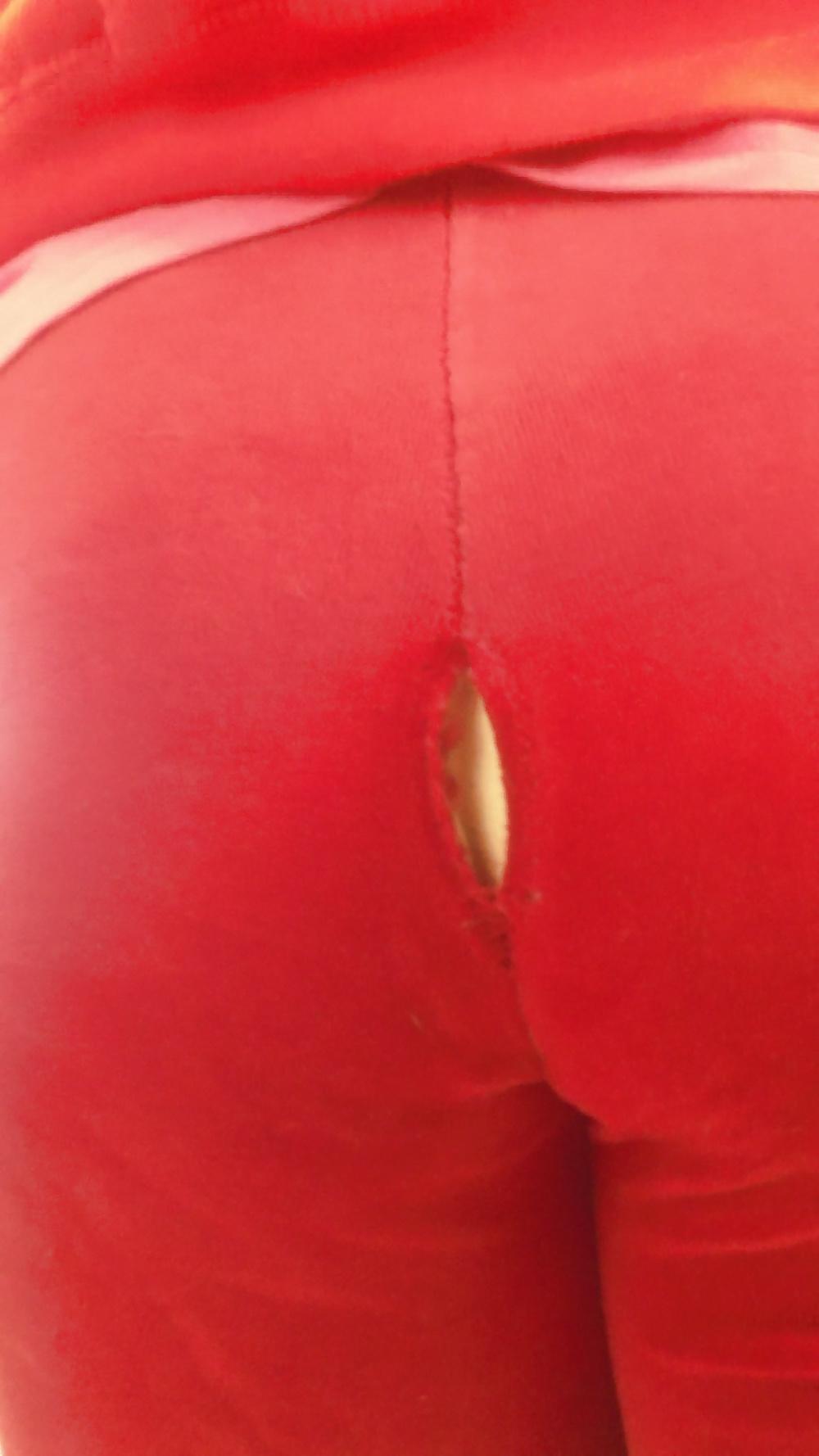 21P Teen butt & ass crack with hole in pants