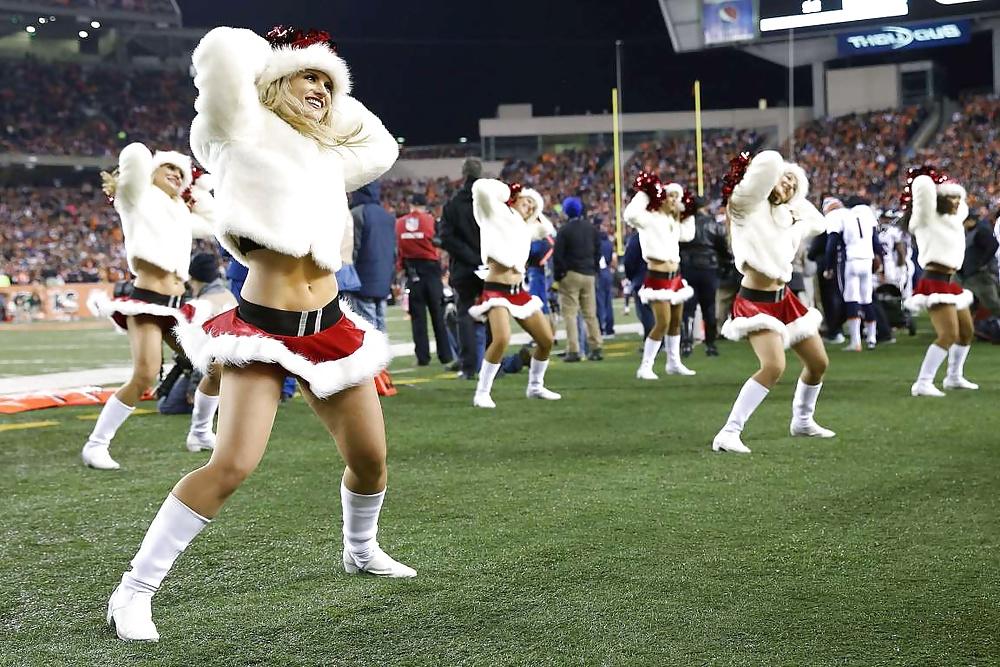 12P NFL Cheerleaders Non-Nude