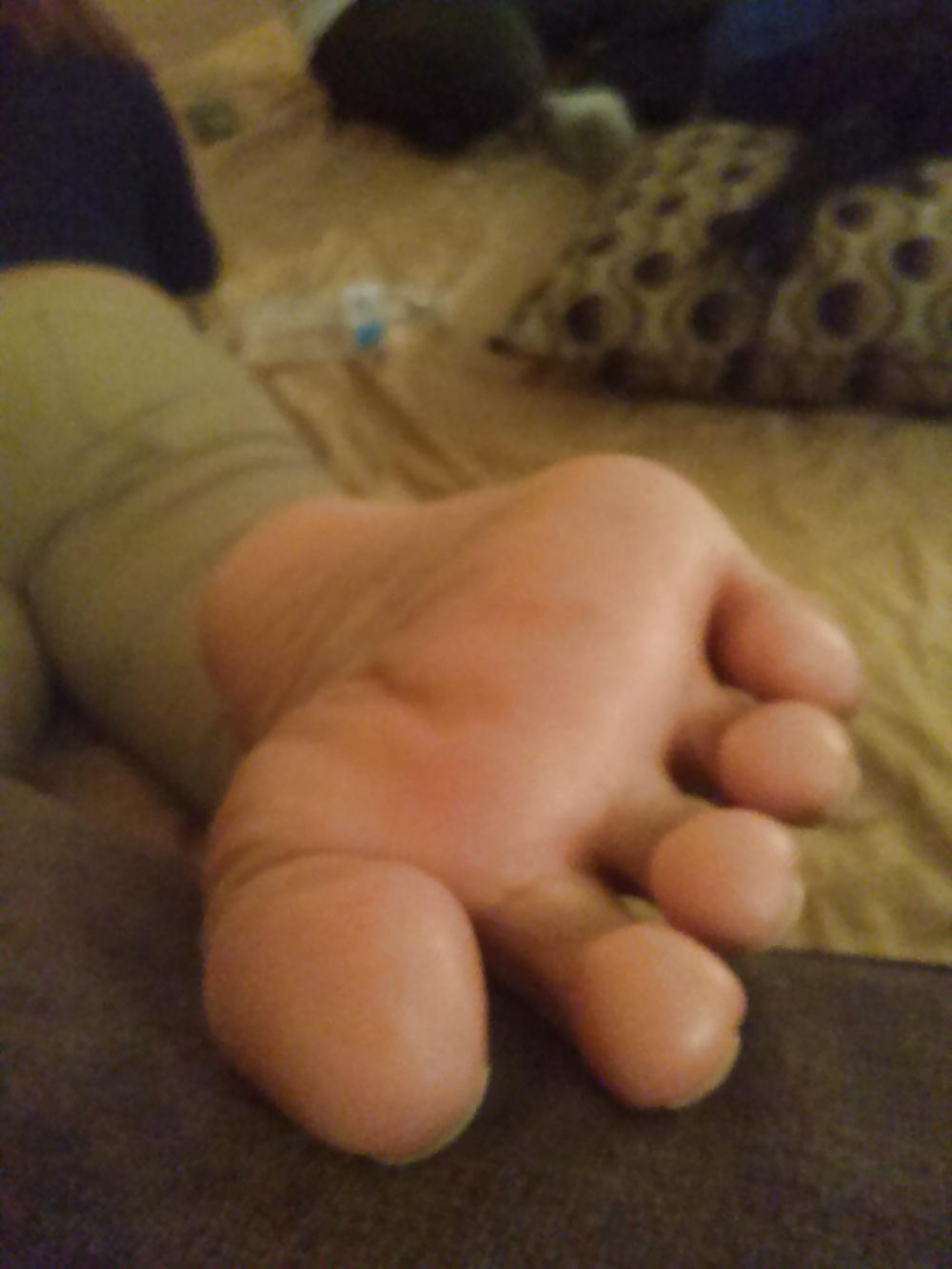 6P Asian girlfriend soles