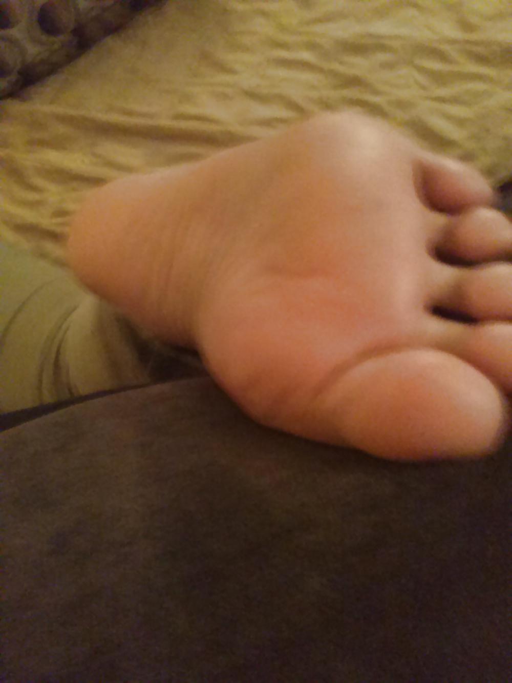 6P Asian girlfriend soles