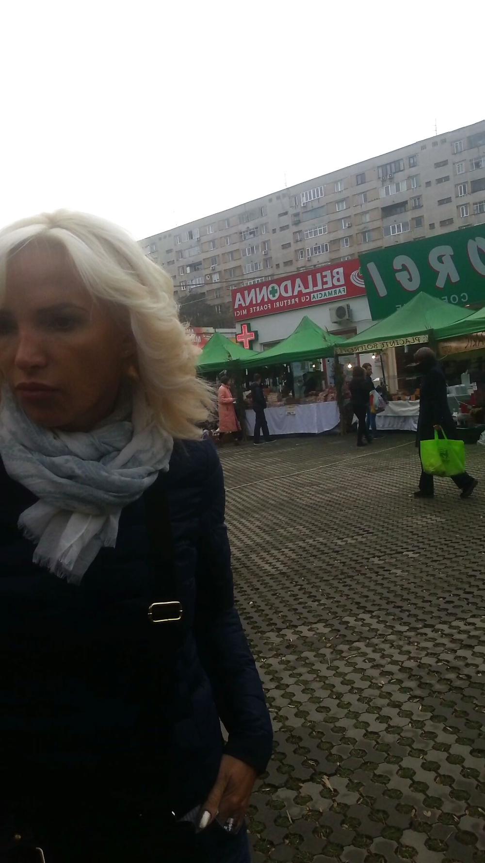 5P Spy sexy blonde face romanian