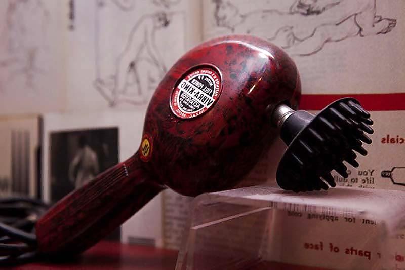 8P The history of the vibrator