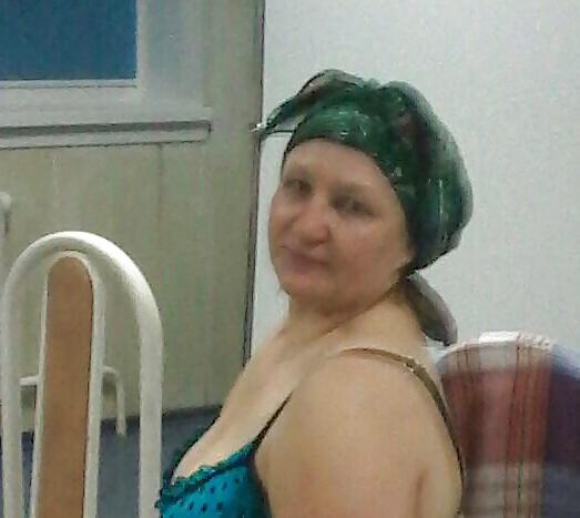 18P Russian mature valentine