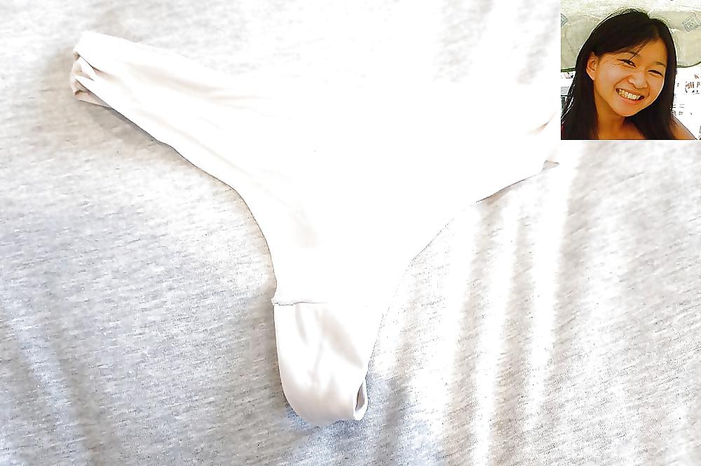9P Asian Friends Dirty Panties
