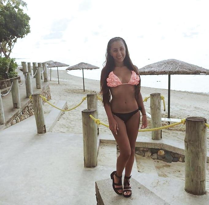 25P Teen girls hot mix