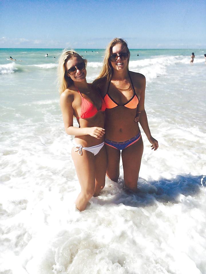 25P Teen girls hot mix
