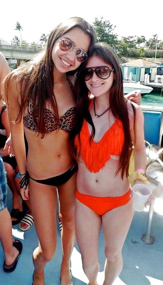 25P Teen girls hot mix