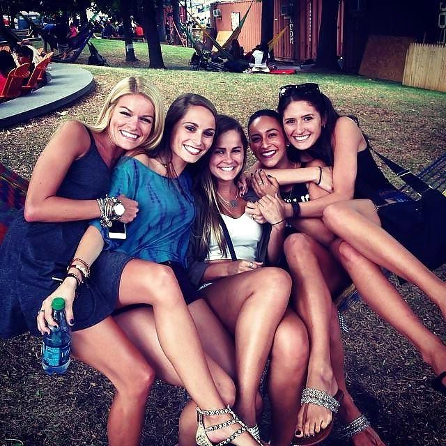 25P Teen girls hot mix