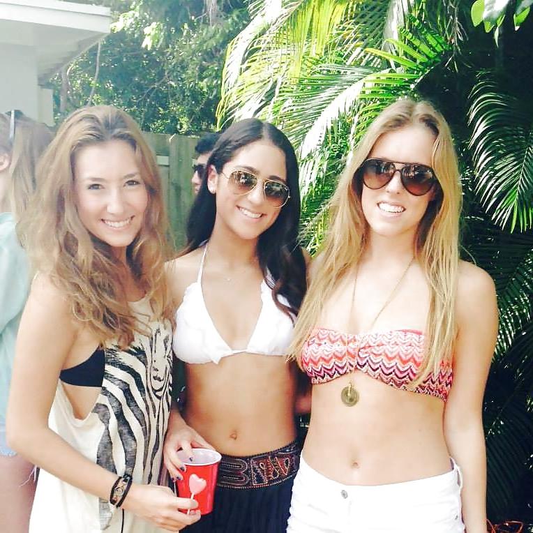25P Teen girls hot mix