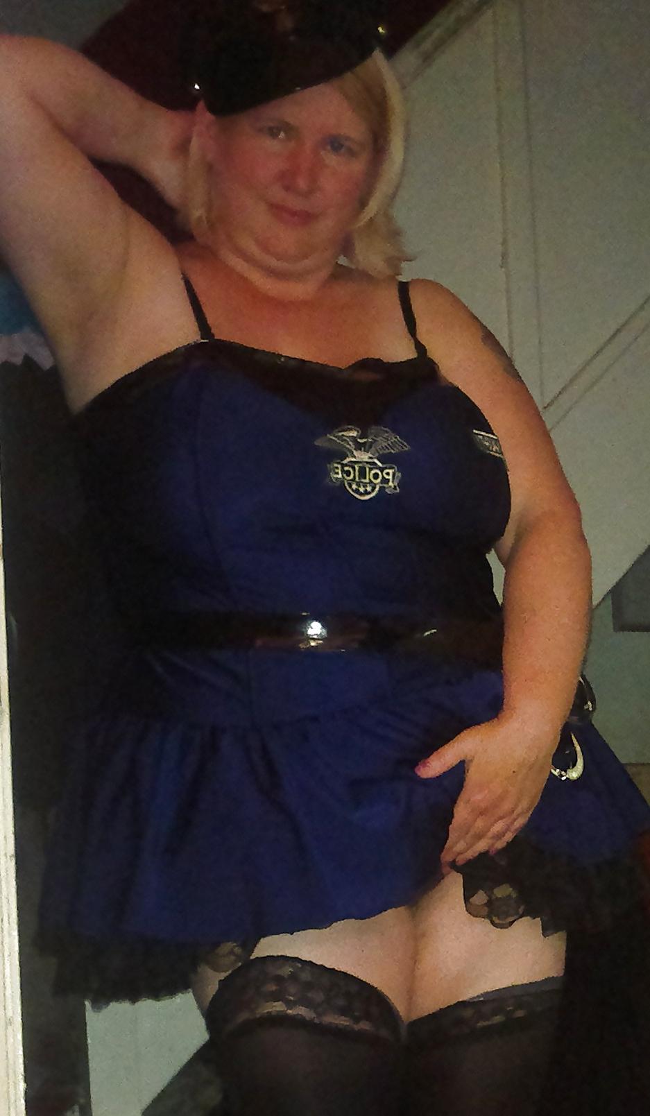 14P BBW Fancy Dress Cop