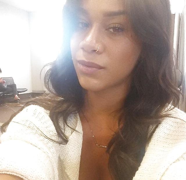 13P Latina and black pussy