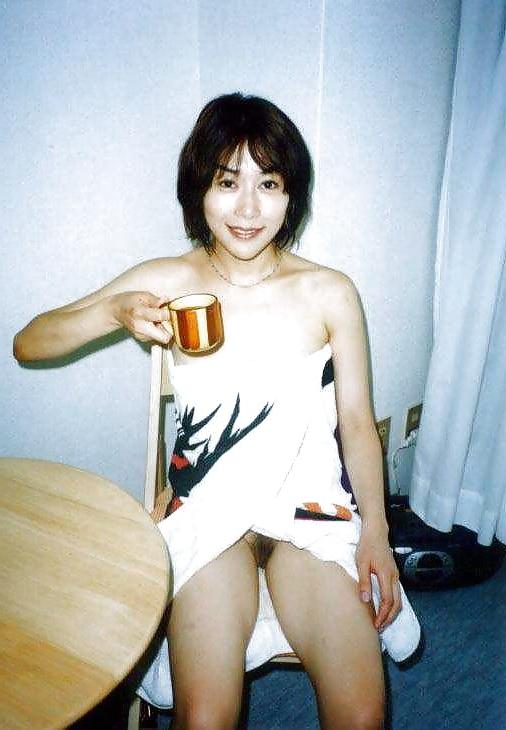 25P Japanese Amateur Well, Shortcuts woman
