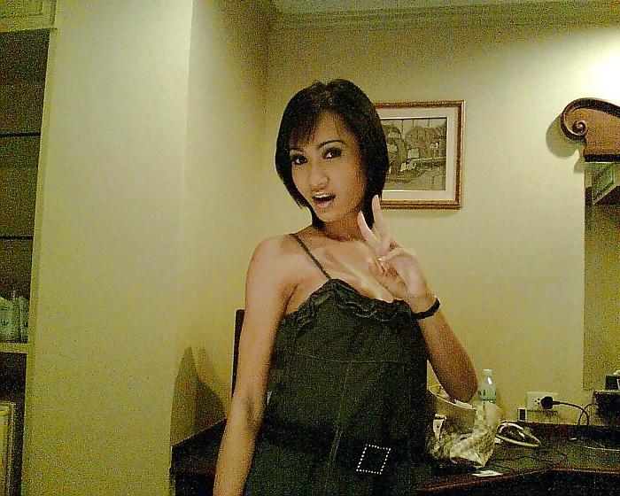 25P Bangkok Ladyboy Lily