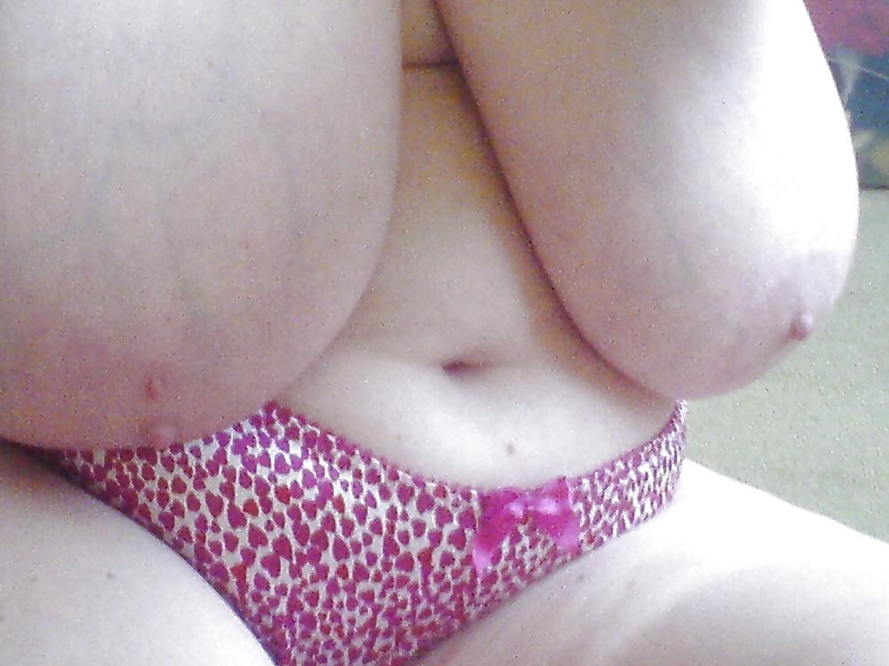 25P Gorgeous BBW! She wants to be Anonymous, Body in Focus