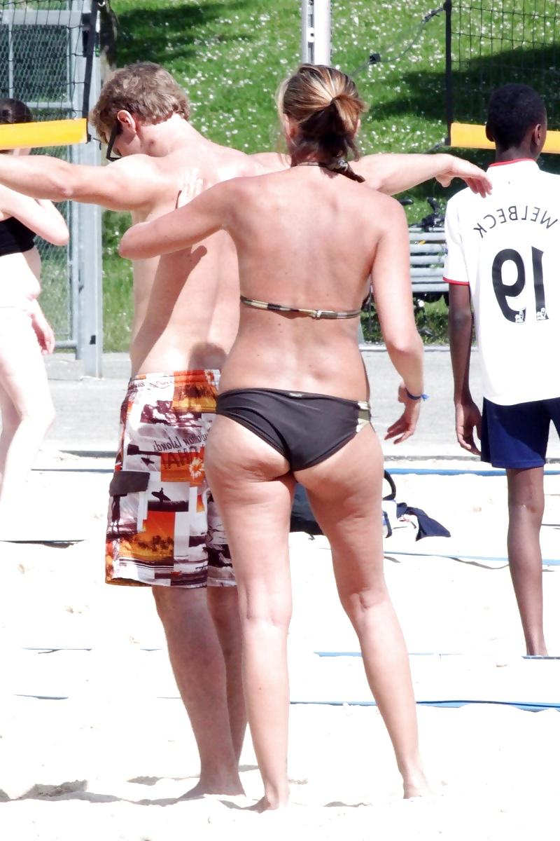 13P Voyeur Ass Beach 