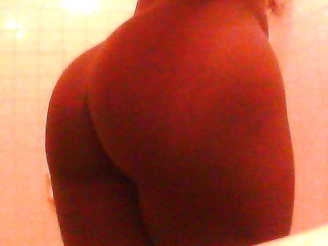 24P Another thick black girl