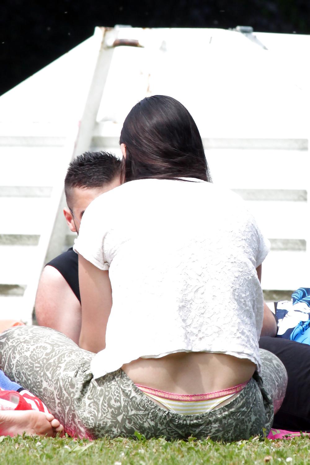8P String Voyeur Ass Candid