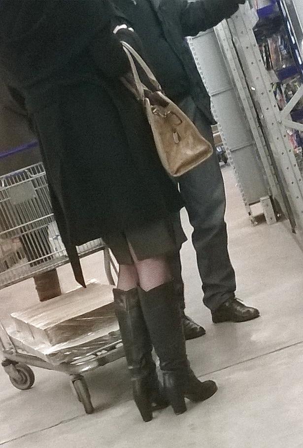 25P Voyeur heels 