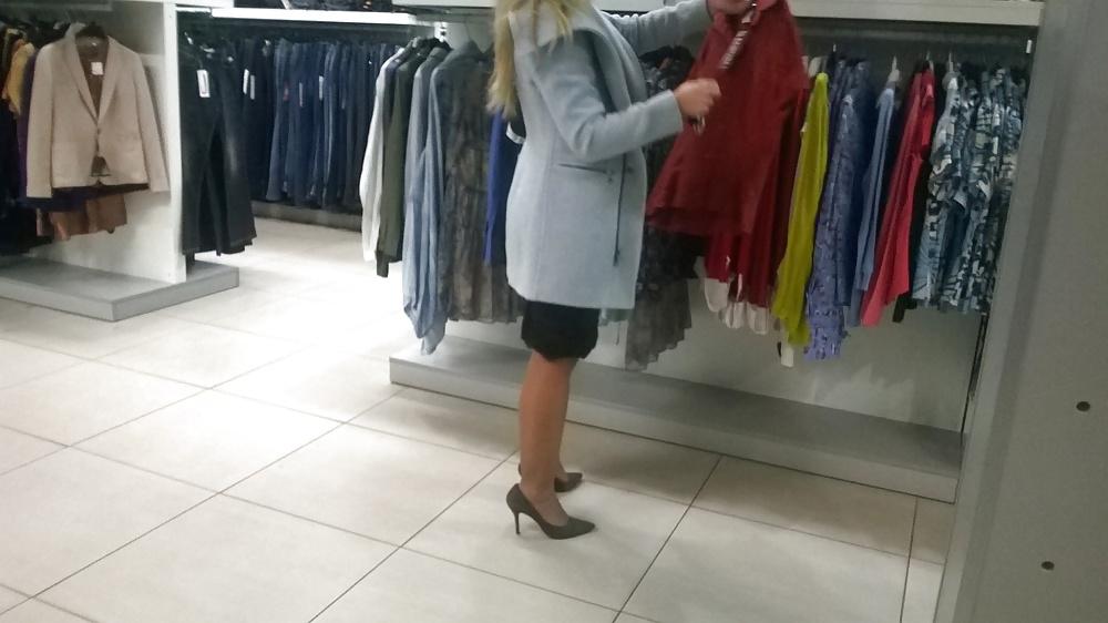 25P Voyeur heels 