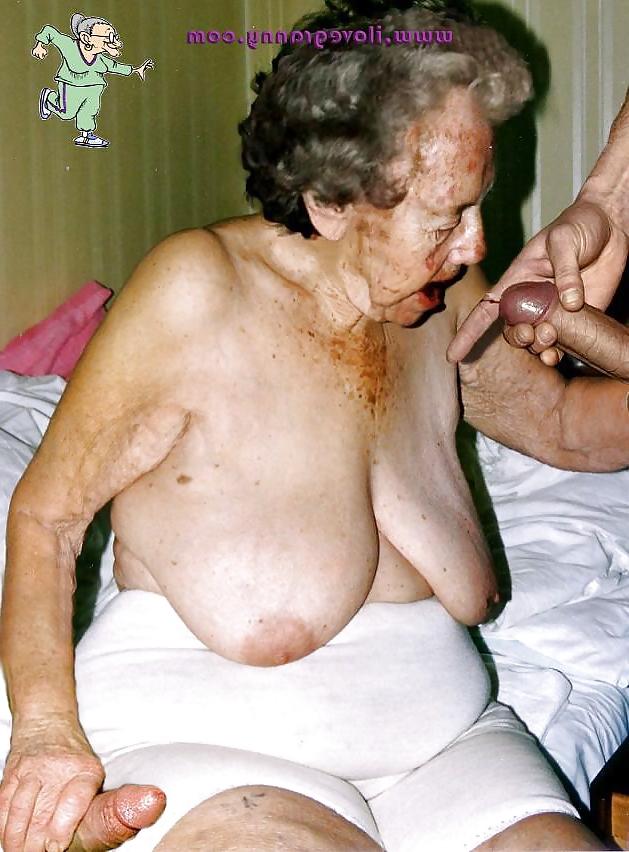 16P Old naked lady Photos ilovegranny